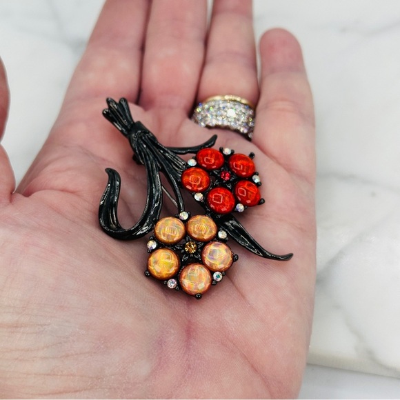Retro Flower Brooch Pin with Red & Amber Holograph Gems Japanned Metal Statment - Picture 2 of 11